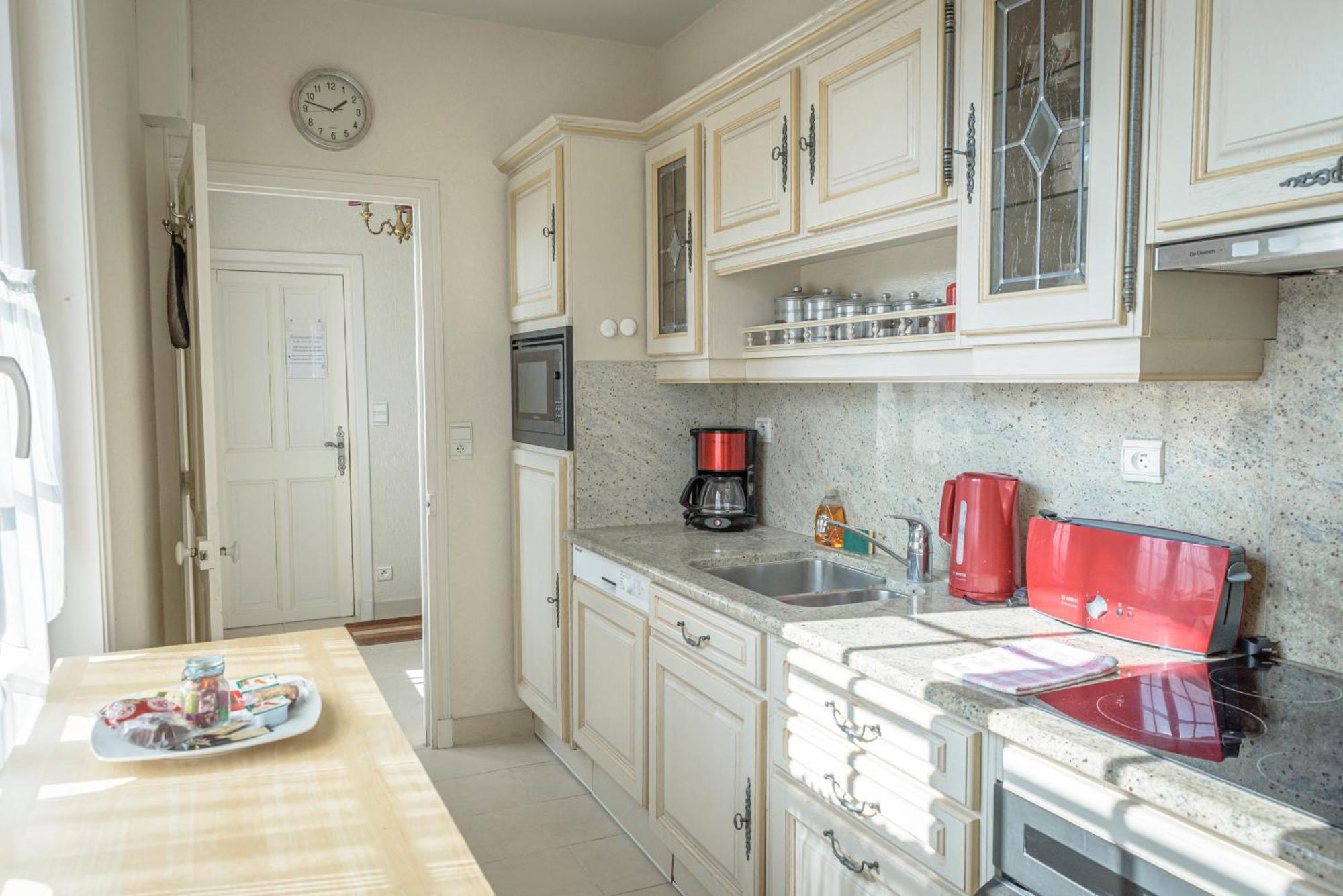 Studios et Appartements Les 4 Vents Luc-sur-Mer Exterior foto