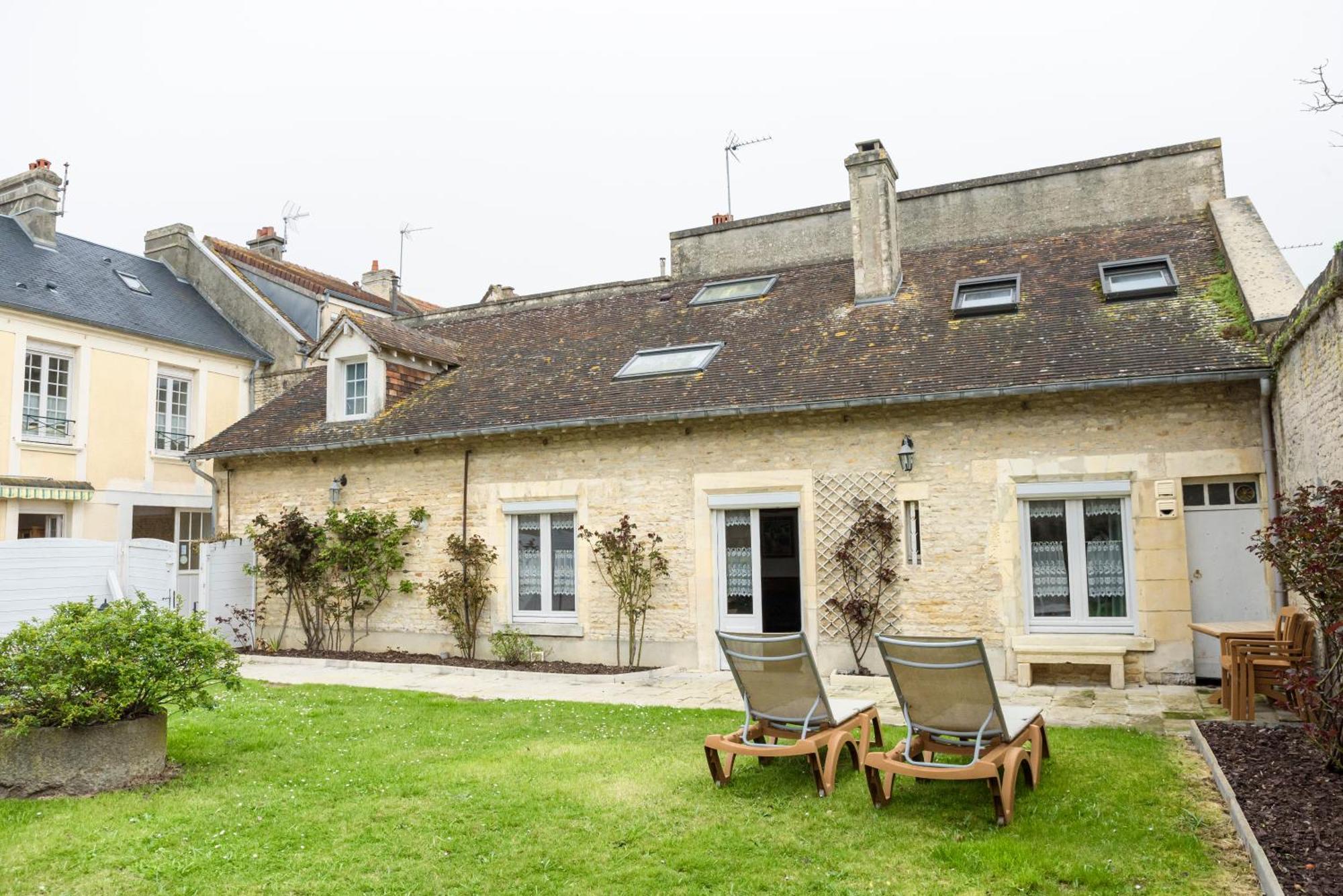 Studios et Appartements Les 4 Vents Luc-sur-Mer Exterior foto