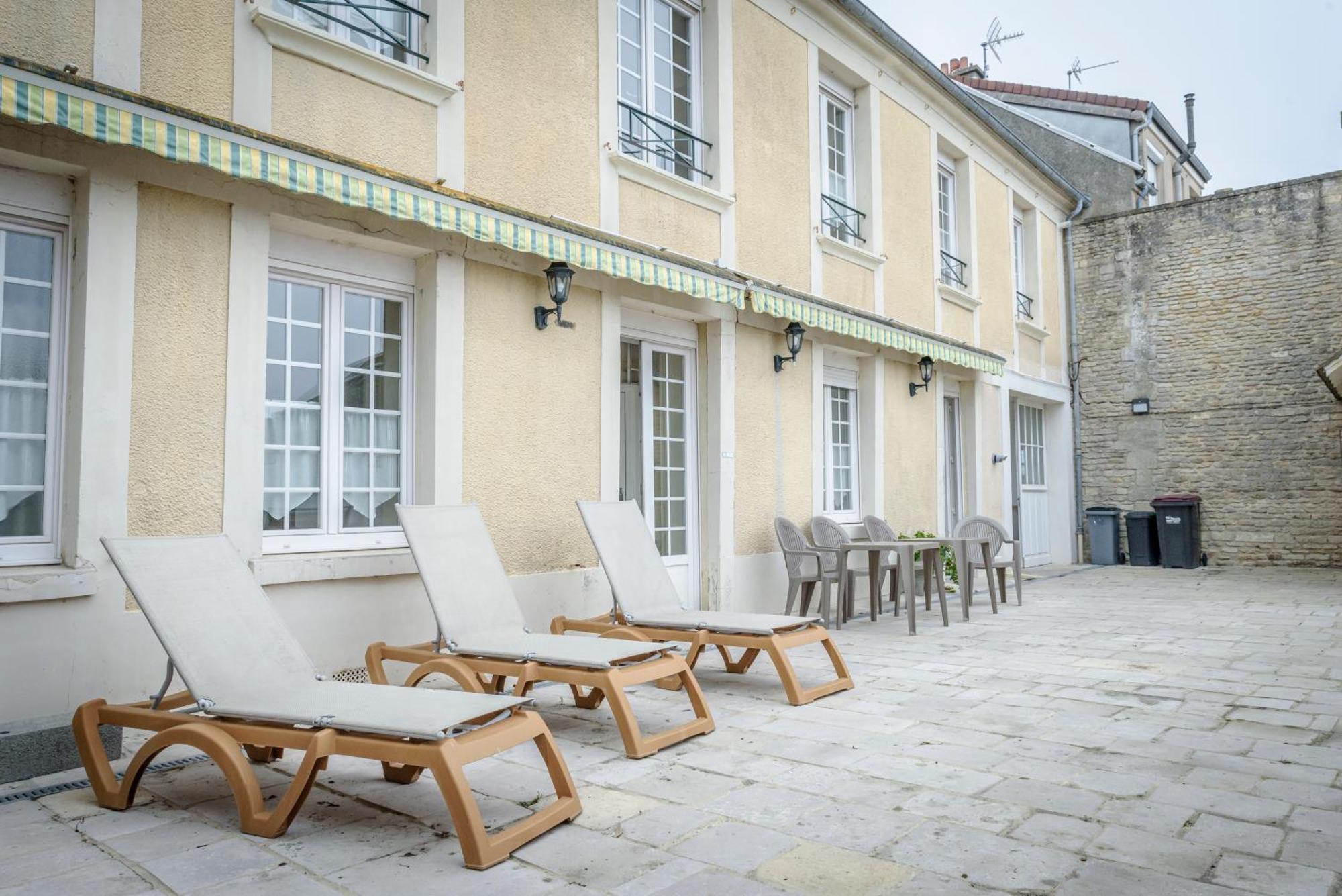 Studios et Appartements Les 4 Vents Luc-sur-Mer Exterior foto